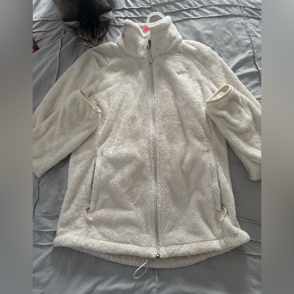 White north face jacket, in great condition